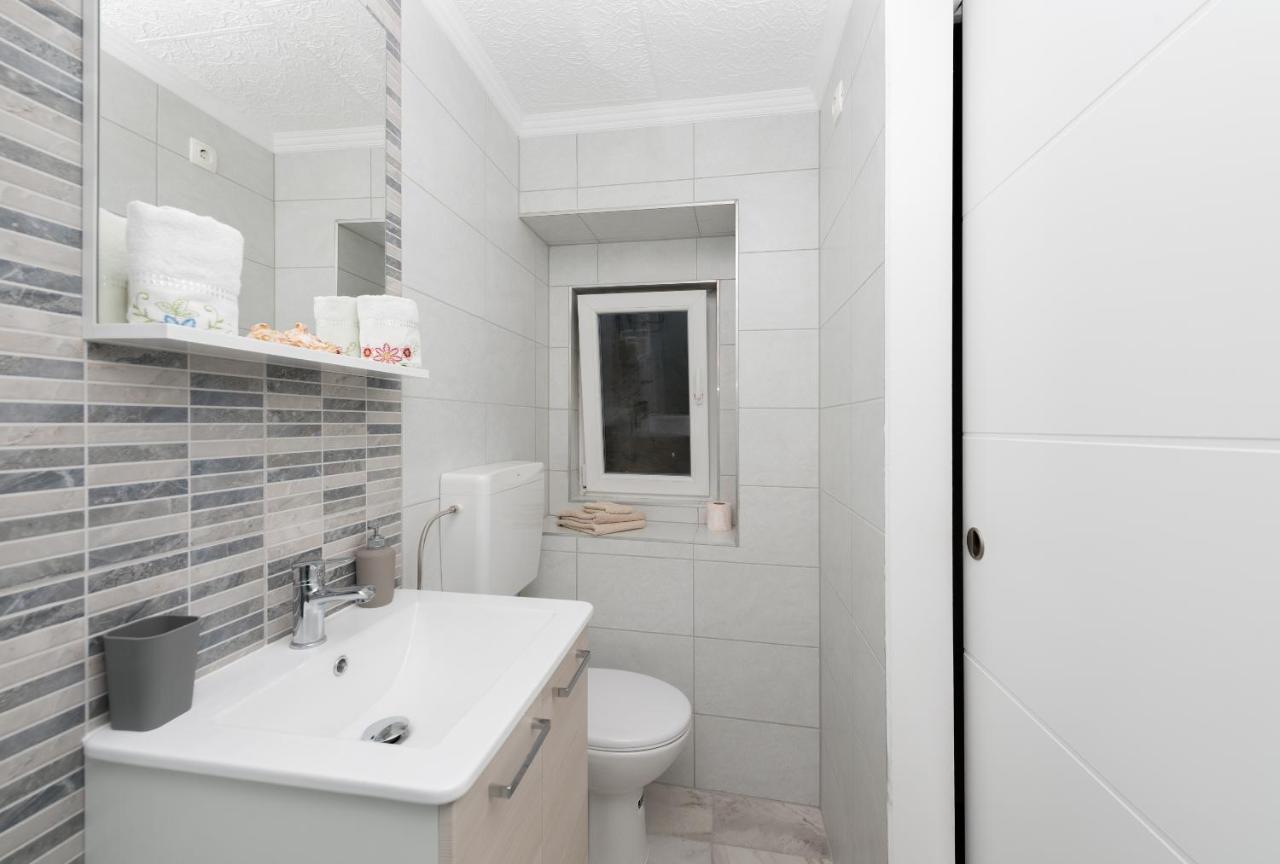 Apartments Calla Макарска Екстериор снимка