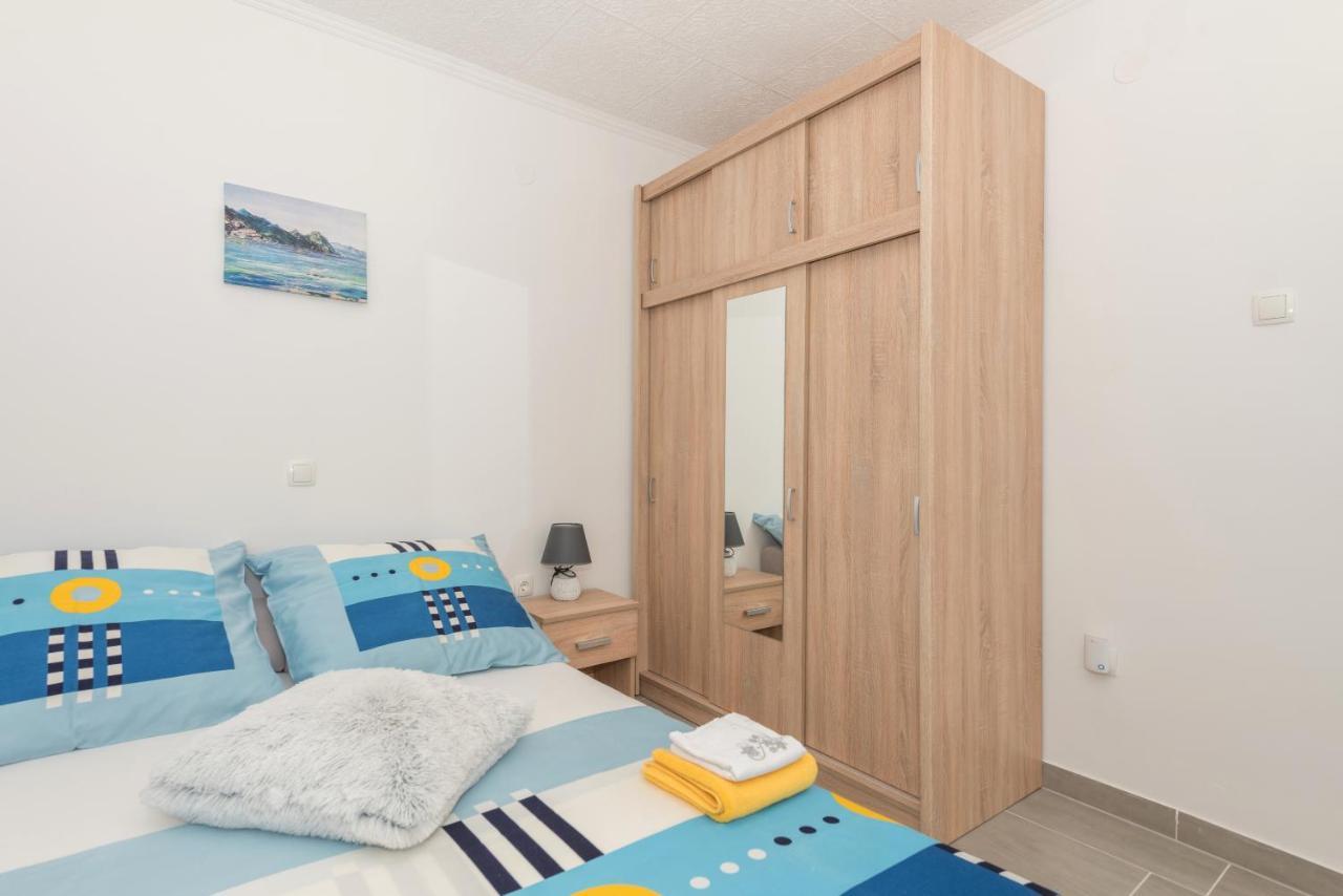 Apartments Calla Макарска Екстериор снимка