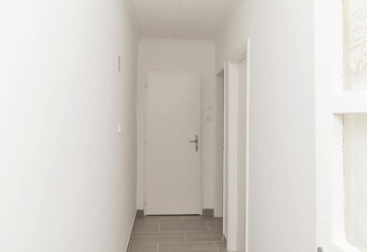 Apartments Calla Макарска Екстериор снимка
