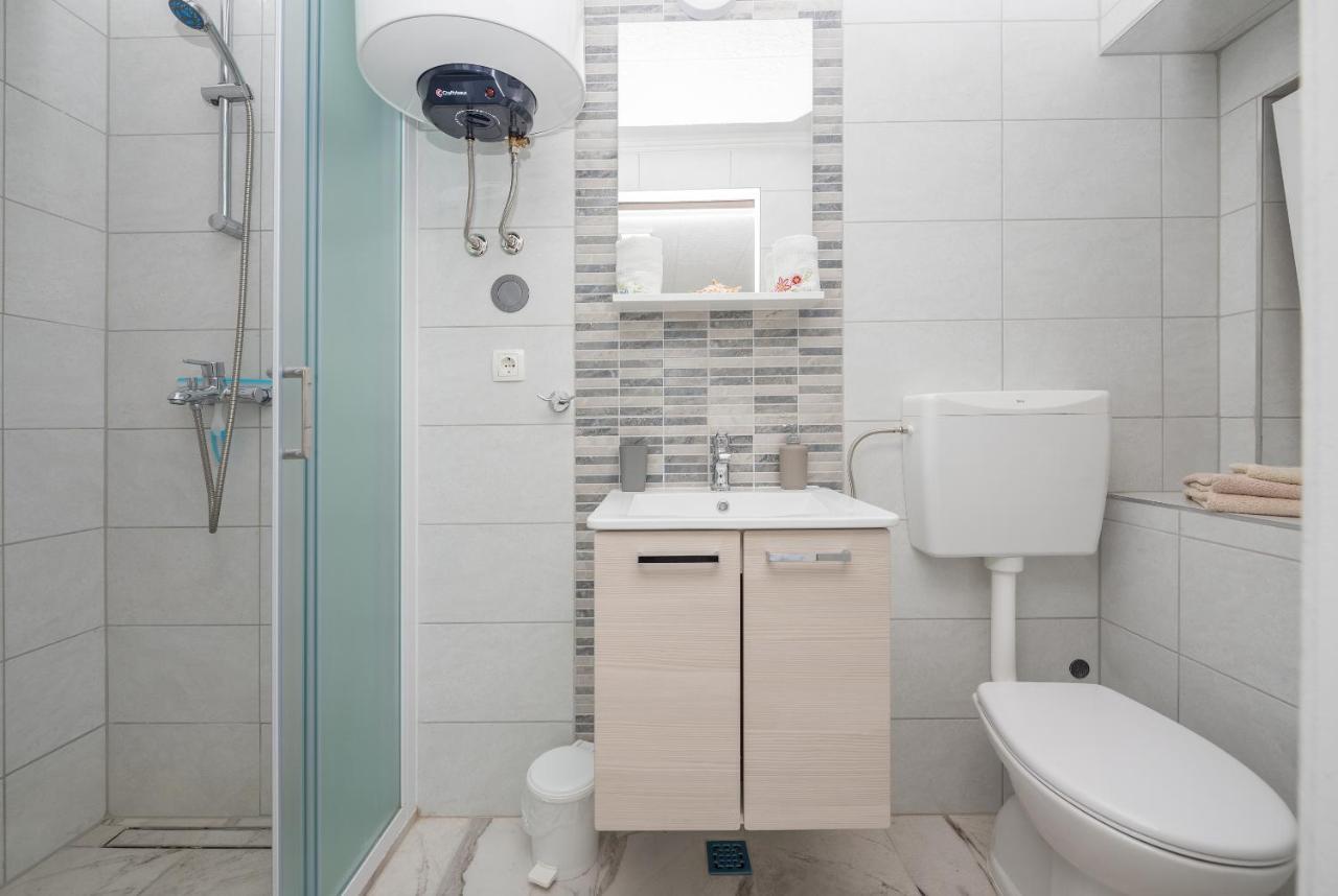 Apartments Calla Макарска Екстериор снимка